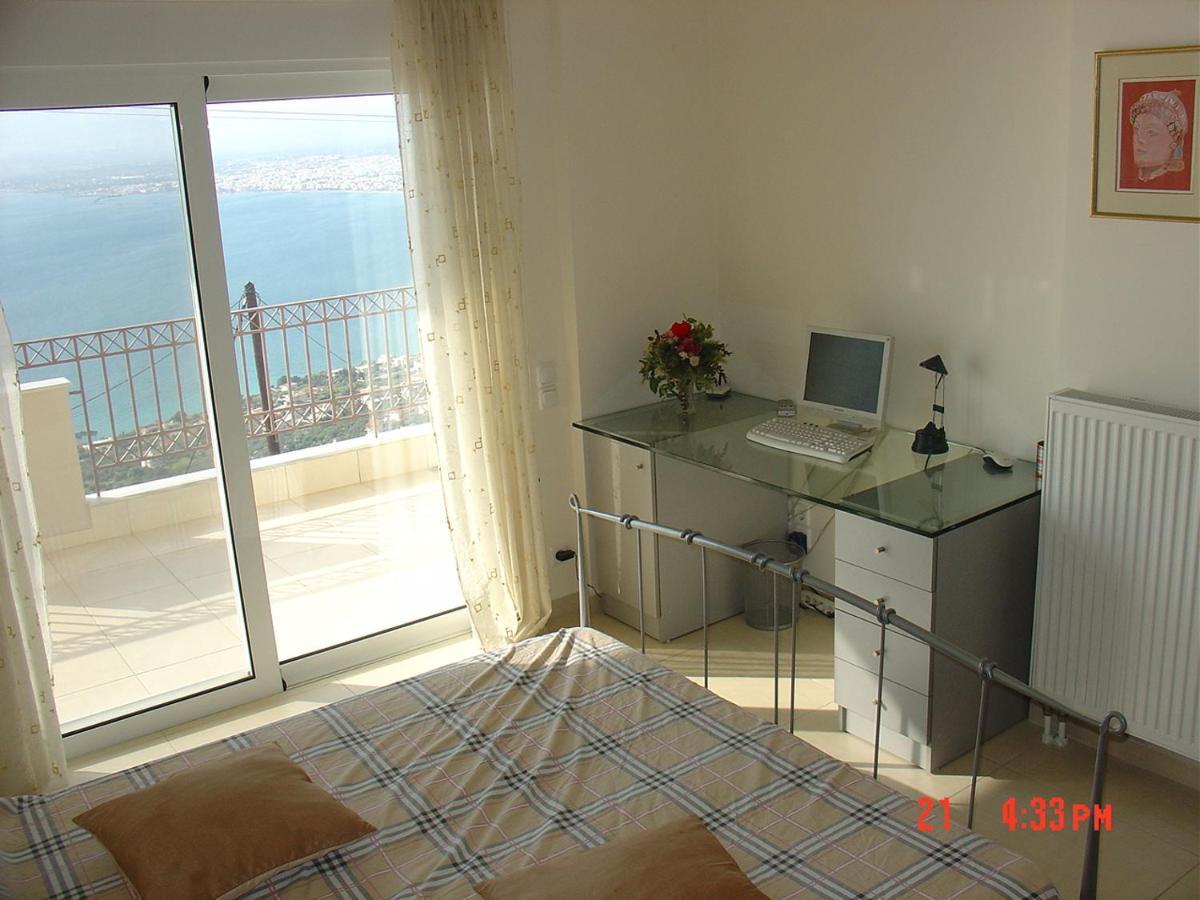 Verga First Floor Apartment Bagian luar foto