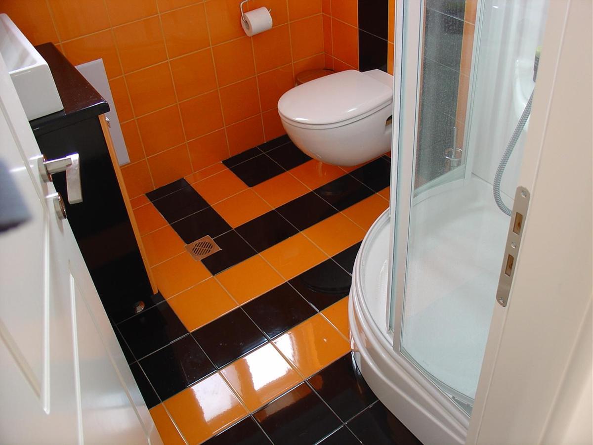 Verga First Floor Apartment Bagian luar foto